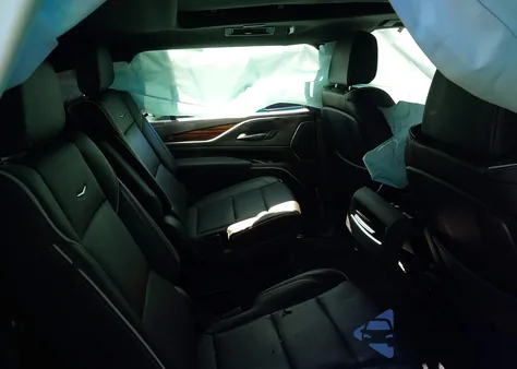 2023 Cadillac Escalade Esv 4Wd Premium Luxury z USA, uszkodzony, nr VIN 1GYS4KKL6PR440501